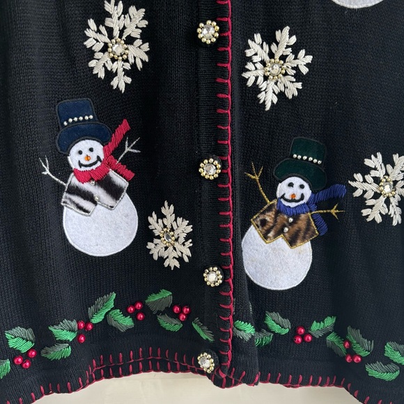 B.P. Design Snowman Christmas Sweater with Holly Berries Size Large - Picture 11 of 14